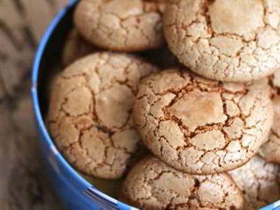 شیرینی گردویی (طرز تهیه) شیرینی گردویی (طرز تهیه)