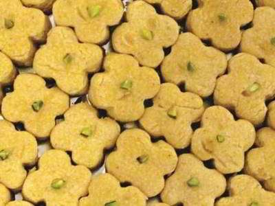 شیرینی نخودچی (طرز تهیه) شیرینی نخودچی (طرز تهیه)