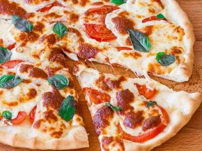 پیتزا مارگاریتا (طرز تهیه)