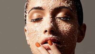 تفاوت اسکراب و لایه بردار ! رازهای مهم پاکسازی پوست تفاوت اسکراب و لایه بردار ! رازهای مهم پاکسازی پوست