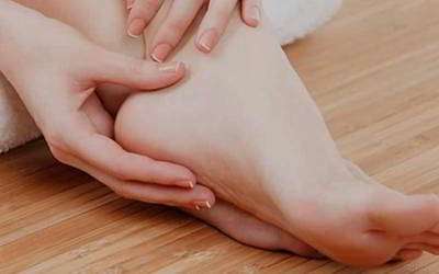 روشهای از بین بردن پوست مرده پا روشهای از بین بردن پوست مرده پا