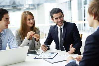 اصول ست کردن لباس مردانه برای محیط کار اصول ست کردن لباس مردانه برای محیط کار