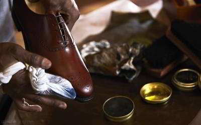 نگهداری و تمیزکردن انواع کفش نگهداری و تمیزکردن انواع کفش