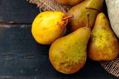 گلابی ترش گلابی ترش